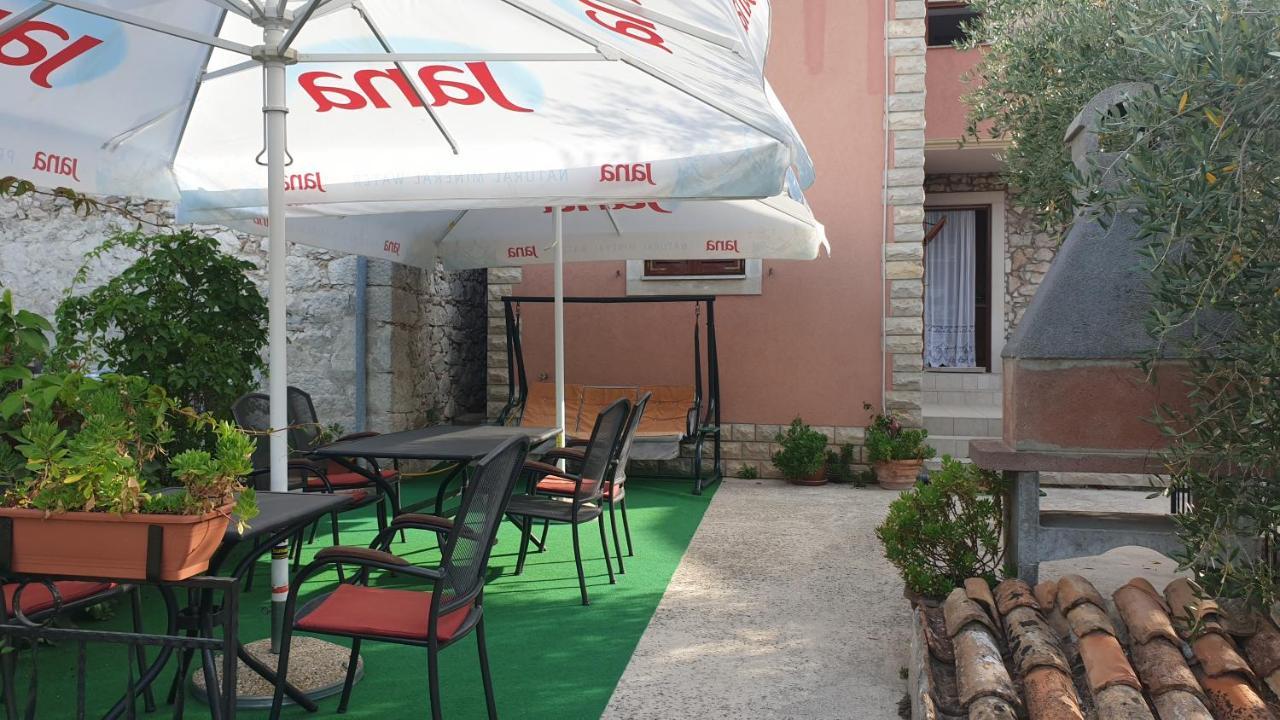 Apartments Rosa Mali Lošinj Exterior foto